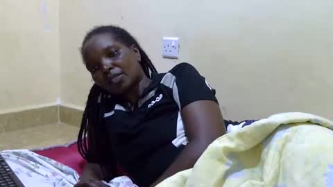 Snapshot of slimmygal chatting on January 30, 3:19 pm slimmygal online show from January 30, 3:19 pm