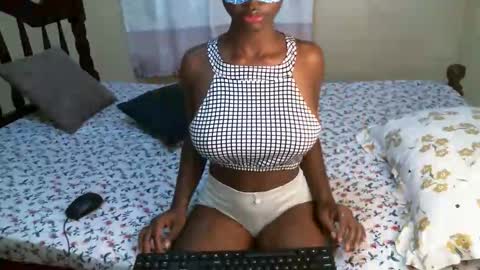 slimqueenbae online show from September 14, 7:28 am