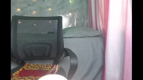 slimzyx online show from January 16, 1:47 pm