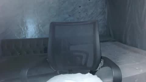 Snapshot of slimzyx chatting on September 21, 6:23 am slimzyx online show from September 21, 6:23 am