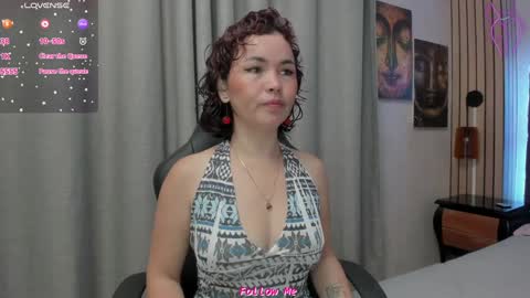 Snapshot of slut_milf4u chatting on January 15, 11:21 am Paola online show from January 15, 11:21 am