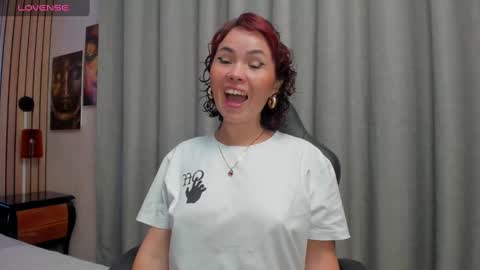 Snapshot of slut_milf4u chatting on January 25, 9:57 pm Paola online show from January 25, 9:57 pm