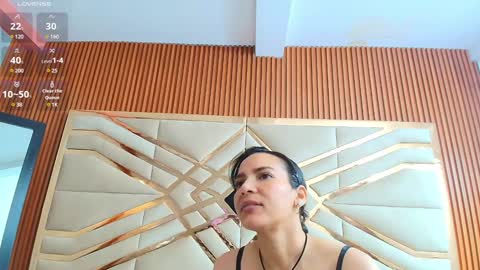 Snapshot of sluttyandmature chatting on January 20, 12:18 pm MARCELA online show from January 20, 12:18 pm