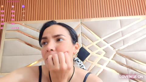 Snapshot of sluttyandmature chatting on January 23, 12:52 pm MARCELA online show from January 23, 12:52 pm