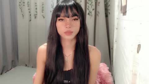 Snapshot of sluttychie chatting on January 22, 6:41 pm CHIE CHIE online show from January 22, 6:41 pm