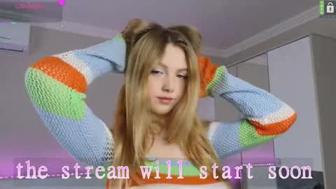 Emily online show from February 23, 8:50 pm