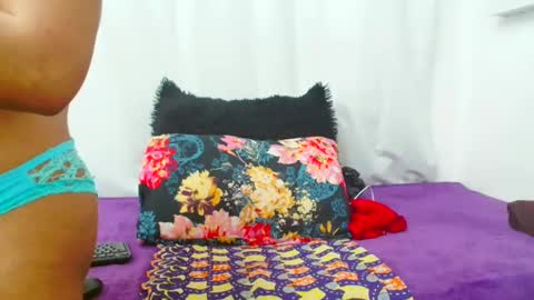 smallboobsxx online show from November 3, 8:51 am