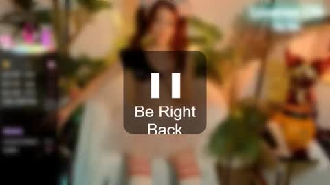 Snapshot of smallestgirlinchat chatting on October 28, 8:25 pm smallestgirlinchat online show from October 28, 8:25 pm