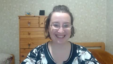 Snapshot of smart_rose chatting on October 4, 2:00 pm smart_rose online show from October 4, 2:00 pm