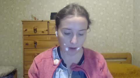 Snapshot of smart_rose chatting on January 2, 4:46 pm smart_rose online show from January 2, 4:46 pm