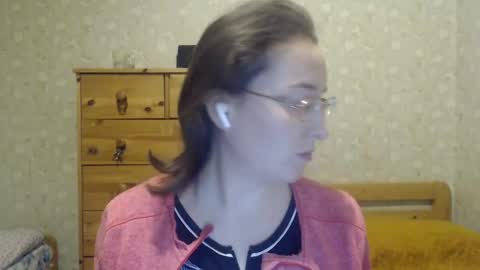 Snapshot of smart_rose chatting on December 28, 1:59 pm smart_rose online show from December 28, 1:59 pm