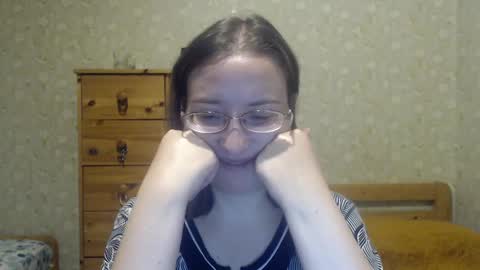 Snapshot of smart_rose chatting on December 29, 12:09 am smart_rose online show from December 29, 12:09 am