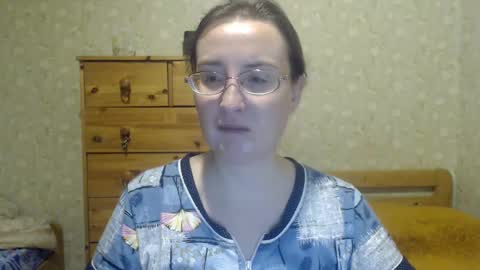 Snapshot of smart_rose chatting on December 23, 12:03 am smart_rose online show from December 23, 12:03 am