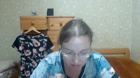 Snapshot of smart_rose chatting on November 1, 10:14 pm smart_rose online show from November 1, 10:14 pm