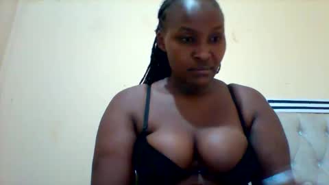 Snapshot of smartqueen1 chatting on November 1, 5:22 am Katerina online show from November 1, 5:22 am