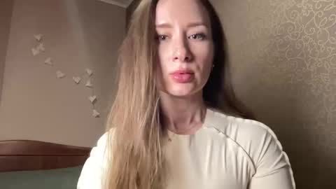 smilequeen_ online show from October 8, 6:34 pm