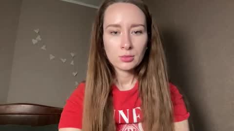 smilequeen_ online show from November 2, 12:30 pm