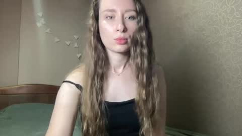 smilequeen_ online show from October 4, 6:12 pm