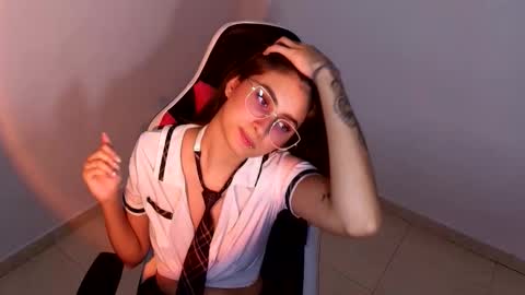 S A L O M M E online show from September 25, 7:18 am