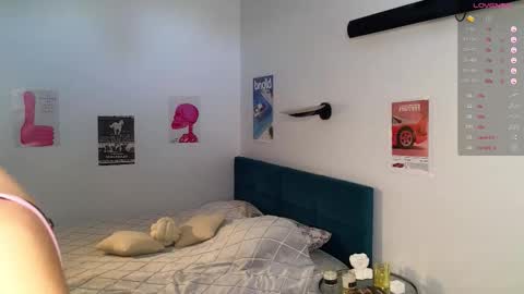 Snapshot of smoothnesss chatting on September 30, 9:04 am Eva online show from September 30, 9:04 am