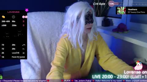 Snapshot of smuffin_x chatting on December 20, 7:17 pm Strawberry Muffin online show from December 20, 7:17 pm