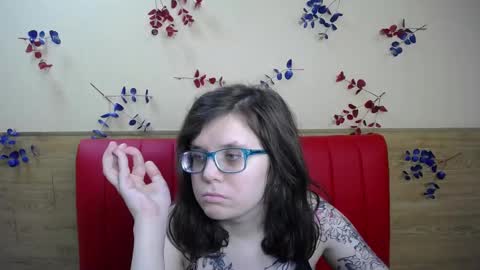 SnezhaTattoo online show from December 8, 4:25 am