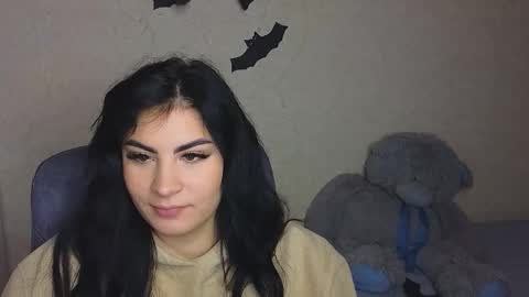 Olivia online show from October 25, 3:52 pm