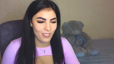 Olivia online show from November 21, 3:25 pm