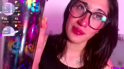 IG     OF red moonn online show from October 16, 7:33 am