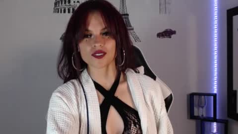 SNOW NALA online show from November 6, 6:41 am