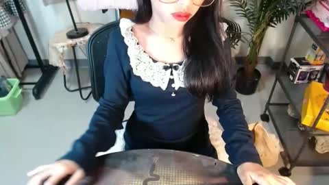 snowballkyut online show from March 10, 4:49 am