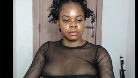 Snapshot of snowdrop5 chatting on October 29, 2:05 am snowdrop5 online show from October 29, 2:05 am