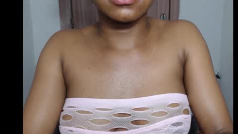 Snapshot of snowdrop5 chatting on November 2, 2:59 am snowdrop5 online show from November 2, 2:59 am