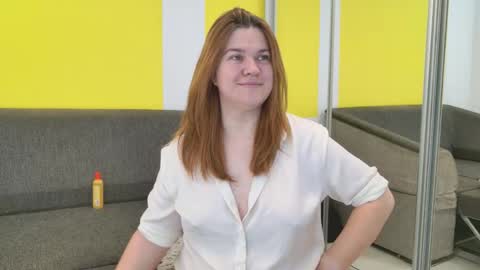 snowflakec online show from November 9, 8:49 pm