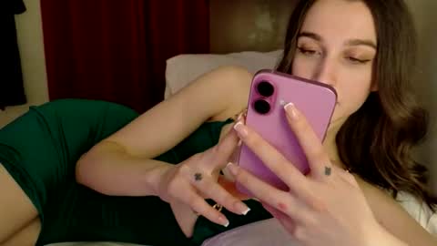 Babygirl Ivy online show from February 21, 11:27 pm