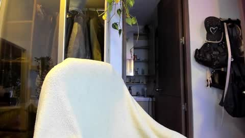 soff_honey online show from February 1, 2:37 am