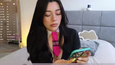 IG Soffimoon   I THANK YOU FOR LEAVING YOUR FOLLOW online show from February 26, 7:35 pm