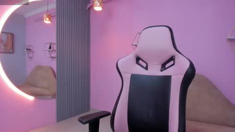 SOFI online show from February 28, 7:24 pm