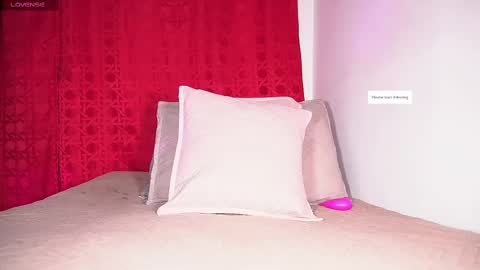 Snapshot of sofi_decker chatting on September 23, 3:15 am Sofia online show from September 23, 3:15 am