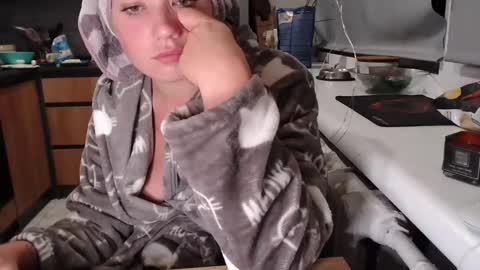 Snapshot of sofi_delightful chatting on October 30, 6:42 pm Sofi online show from October 30, 6:42 pm