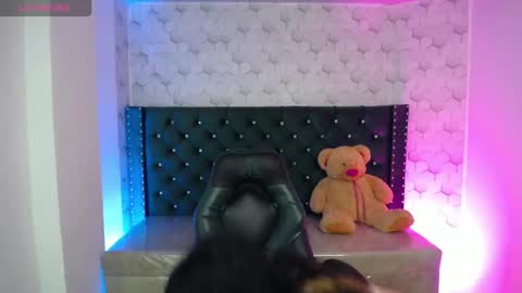 Snapshot of sofi_hot_4m chatting on October 9, 5:39 pm Sofi online show from October 9, 5:39 pm