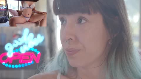 Snapshot of sofi_mora chatting on September 23, 5:22 pm Sofi Mora online show from September 23, 5:22 pm