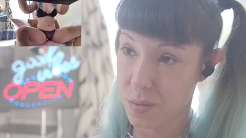 Snapshot of sofi_mora chatting on October 18, 1:36 pm Sofi Mora online show from October 18, 1:36 pm