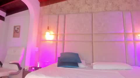 Snapshot of sofi_moreno chatting on September 17, 11:52 am Sofi online show from September 17, 11:52 am