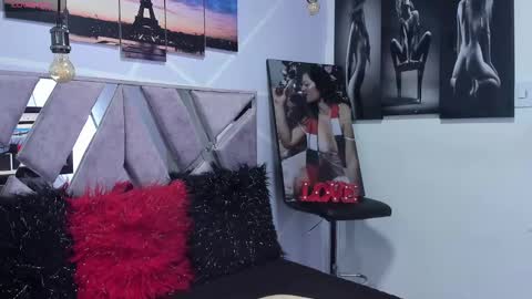 Snapshot of sofi_noa chatting on February 7, 11:23 am Sofi Noa online show from February 7, 11:23 am