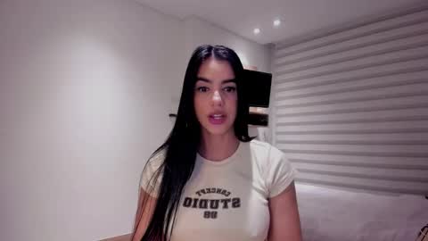 Snapshot of sofi_saenzz chatting on October 7, 12:04 am Sofi Saenzz  online show from October 7, 12:04 am