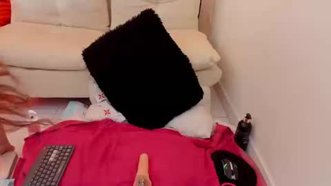 Skarlett online show from September 26, 1:53 pm