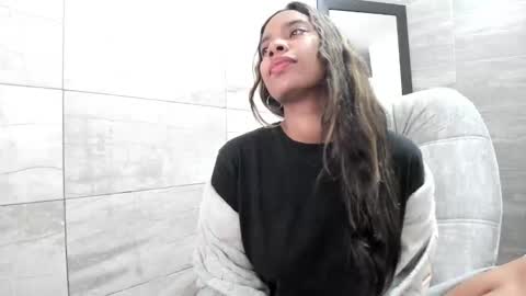 sofia86379 online show from December 14, 1:49 pm