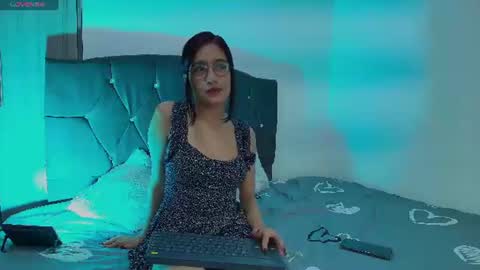 sofia__riveraa online show from July 8, 12:35 am