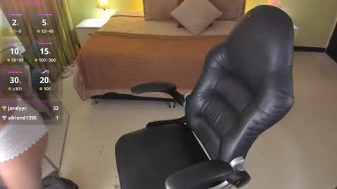 Snapshot of sofia_collen_ chatting on September 26, 8:39 pm sofia_collen_ online show from September 26, 8:39 pm